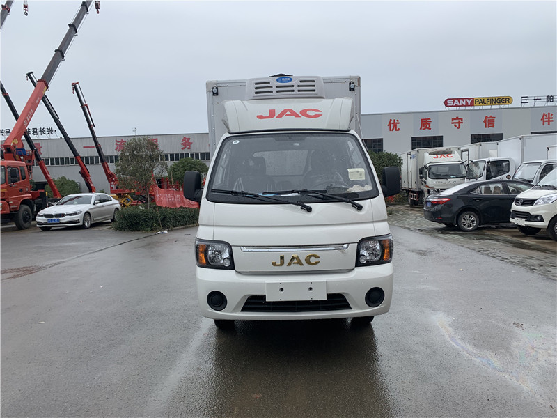 2臺(tái)江淮國(guó)六冷藏車(chē)發(fā)往東莞！